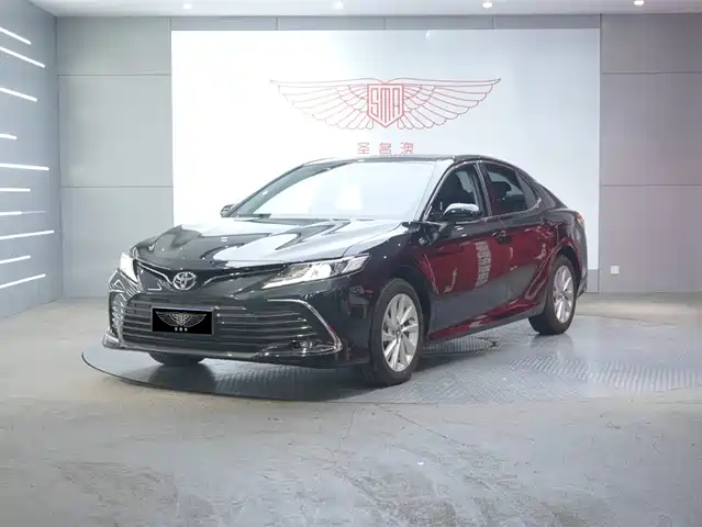 TOYOTA CAMRY 2023
