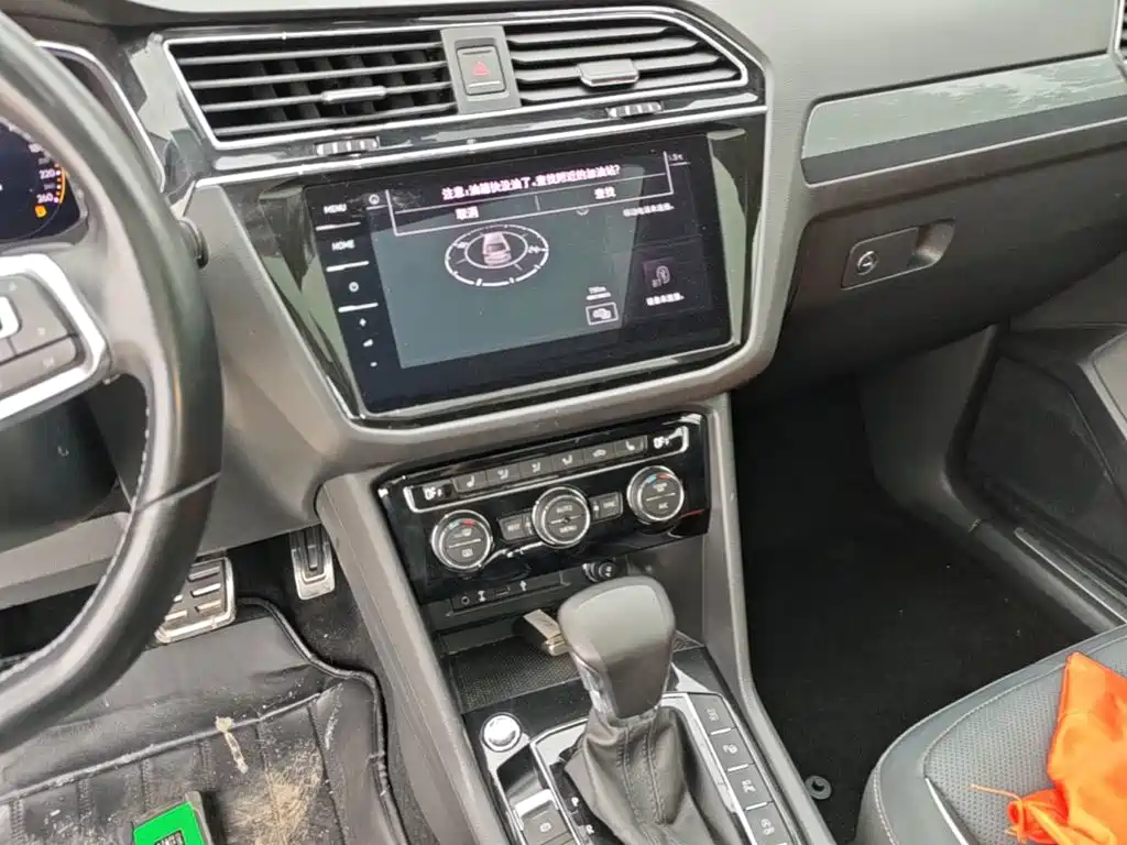 Volkswagen Tiguan L — миниатюра 13