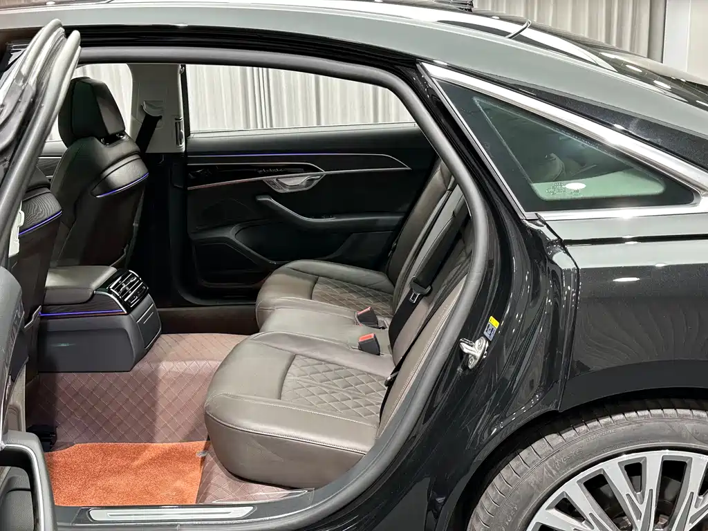 Audi A8 — фотографии объявления, Фото 17