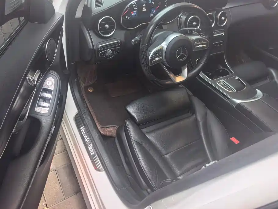 Mercedes-Benz C-Class — миниатюра 9