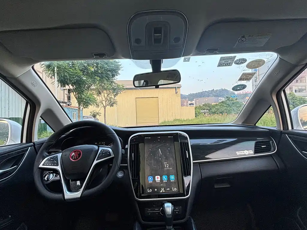BYD MAX — миниатюра 10