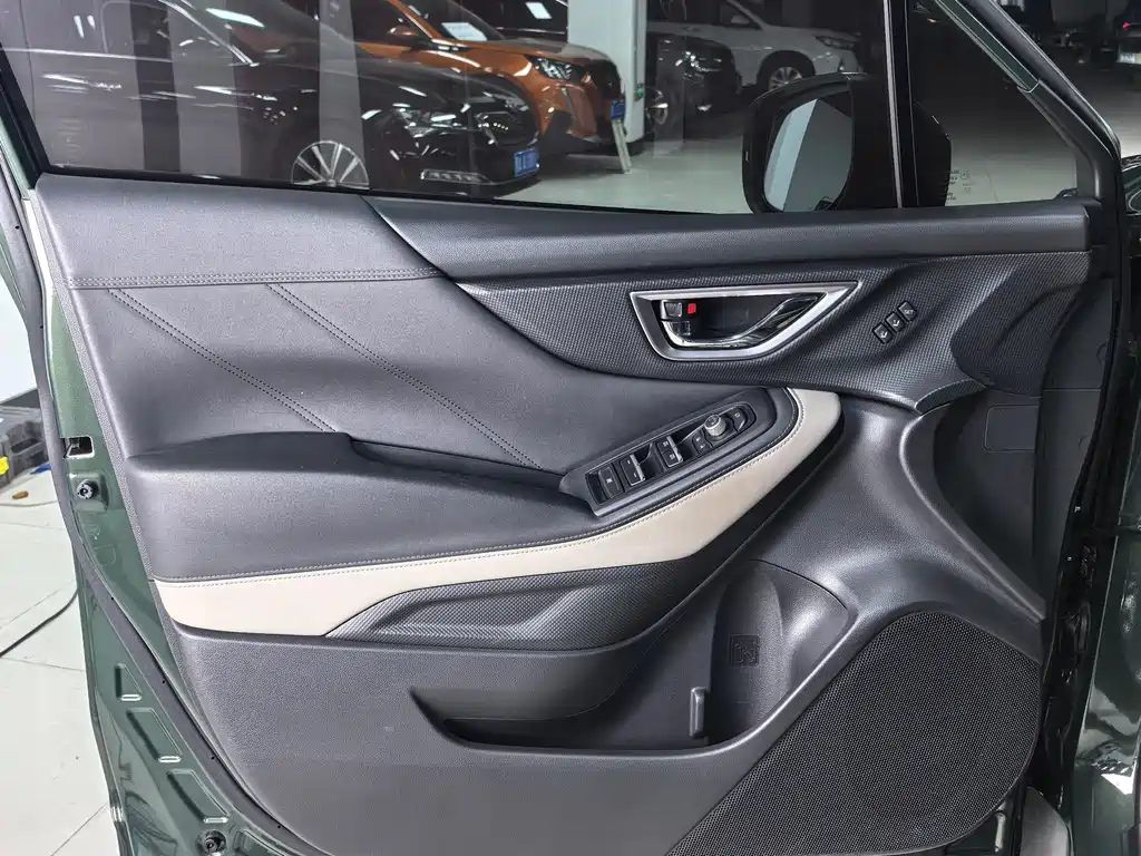 Subaru Forester — миниатюра 10