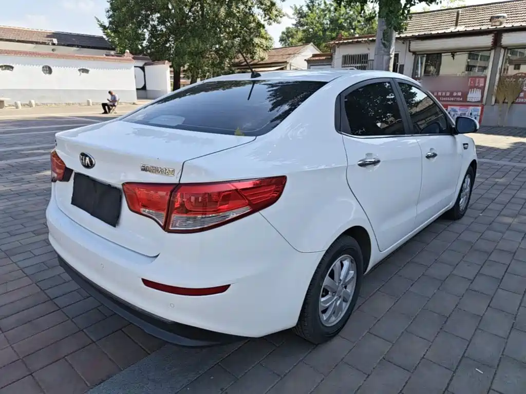 Kia K2 — миниатюра 7