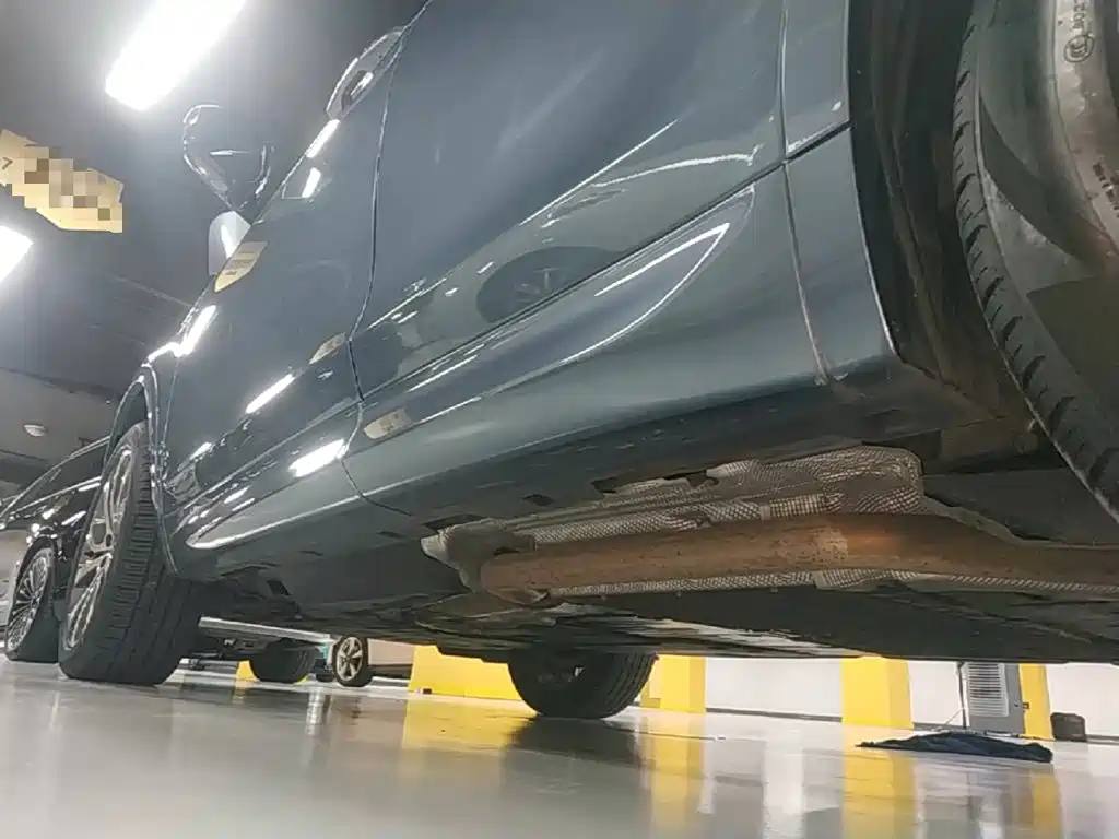 Land Rover Discovery Sport Hybrid — миниатюра 22