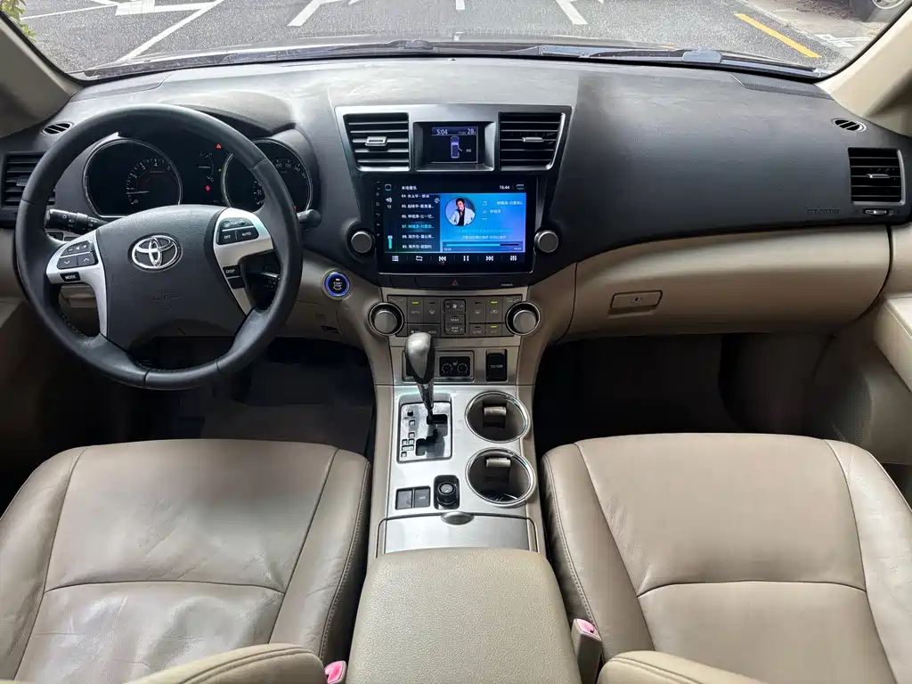 Toyota Highlander — миниатюра 8