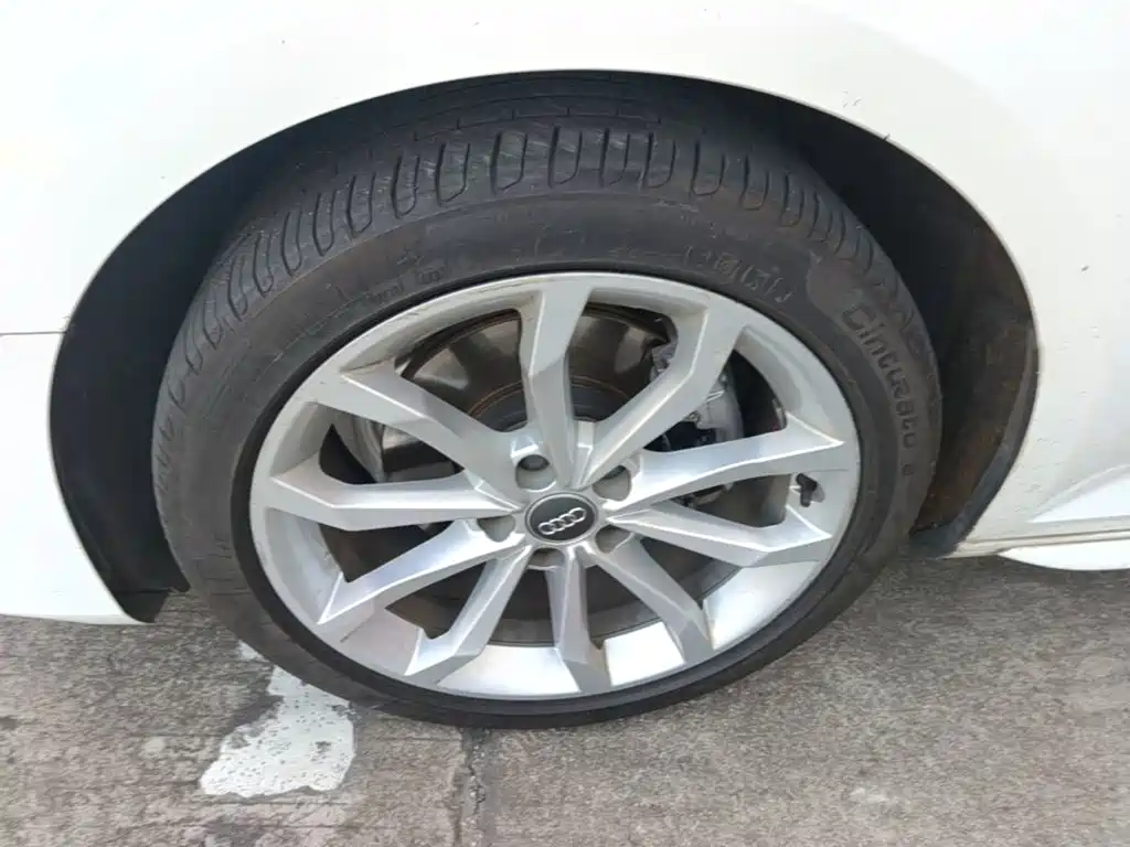 Audi A4L — миниатюра 23
