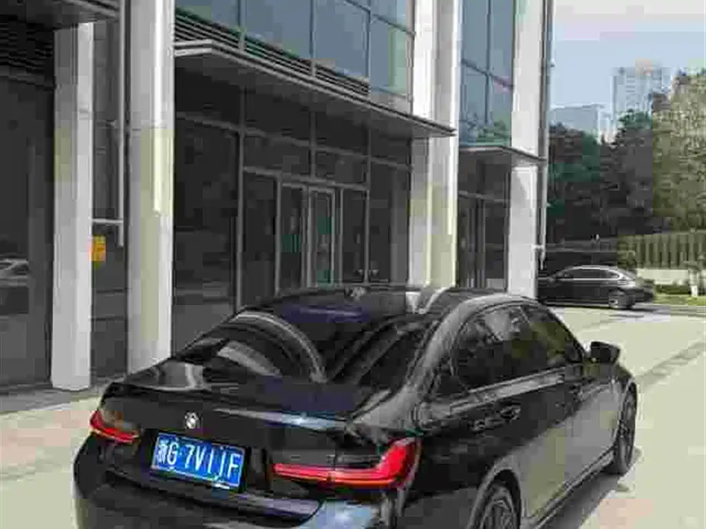 BMW 3 Series — миниатюра 3