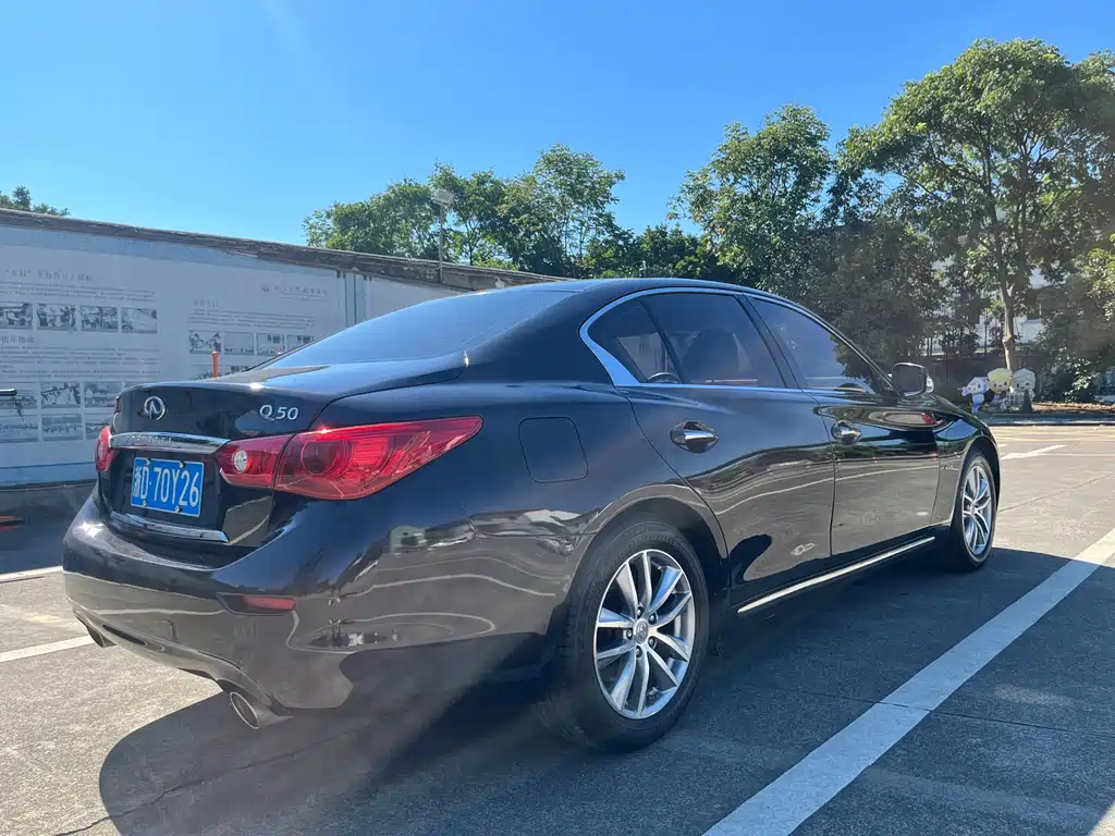 Infiniti Q50L — миниатюра 5