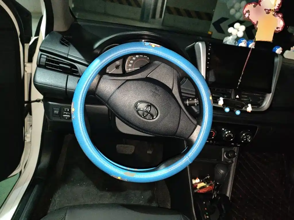 Toyota Yaris L — миниатюра 6