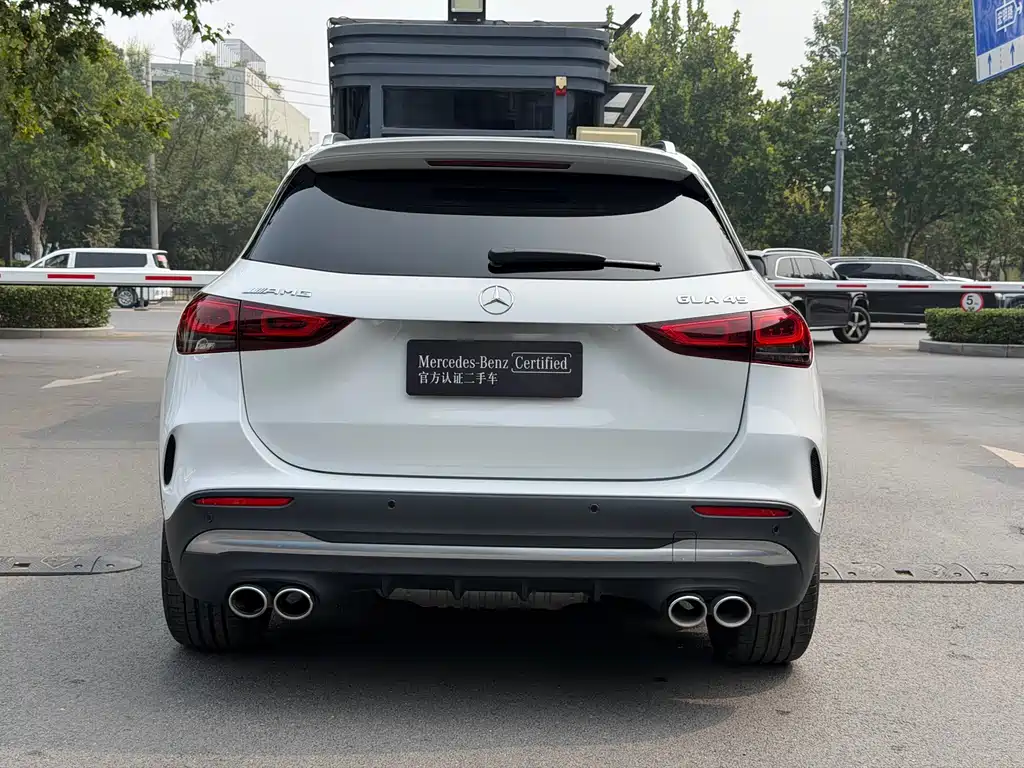 Mercedes-Benz GLA AMG — миниатюра 12