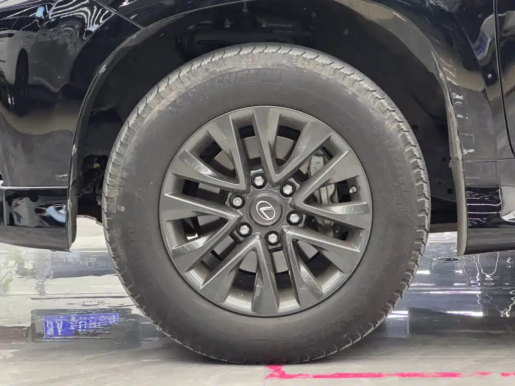 Lexus GX — миниатюра 4