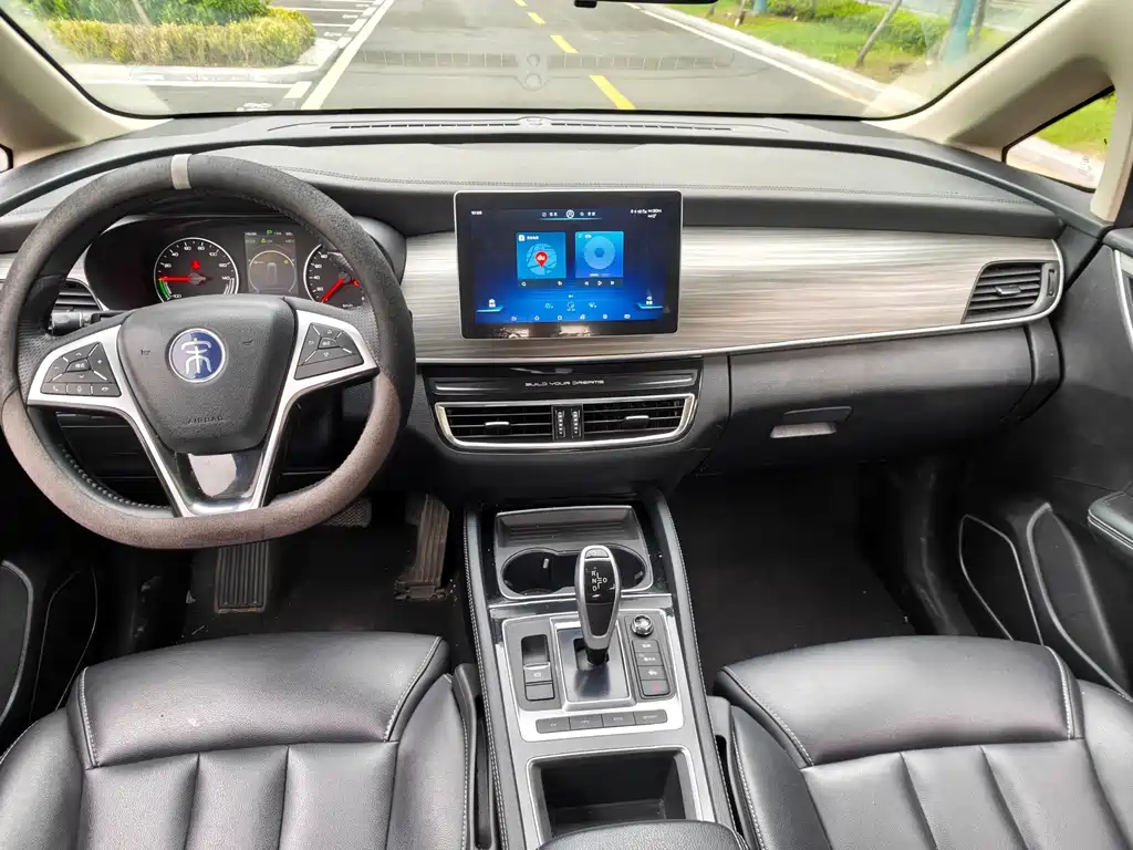 BYD MAX New Energy — миниатюра 7