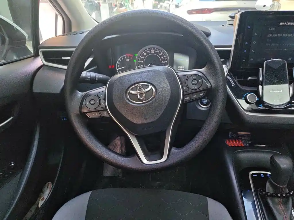 Toyota Corolla — миниатюра 6