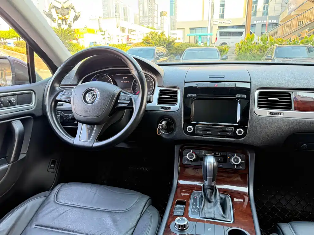 Volkswagen Touareg — миниатюра 8
