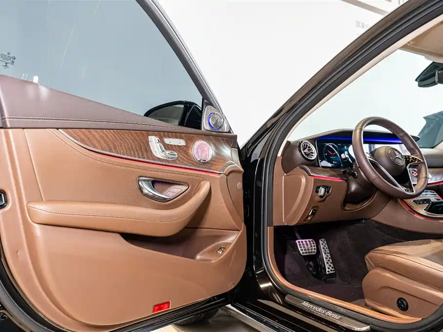 Mercedes-Benz E-Class E 2023 E 300 L Luxury