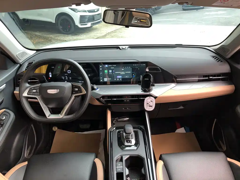 Geely Haoyue PRO — миниатюра 4