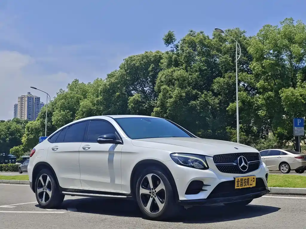 Mercedes-Benz GLC 2018 GLC 200 4MATIC SUV