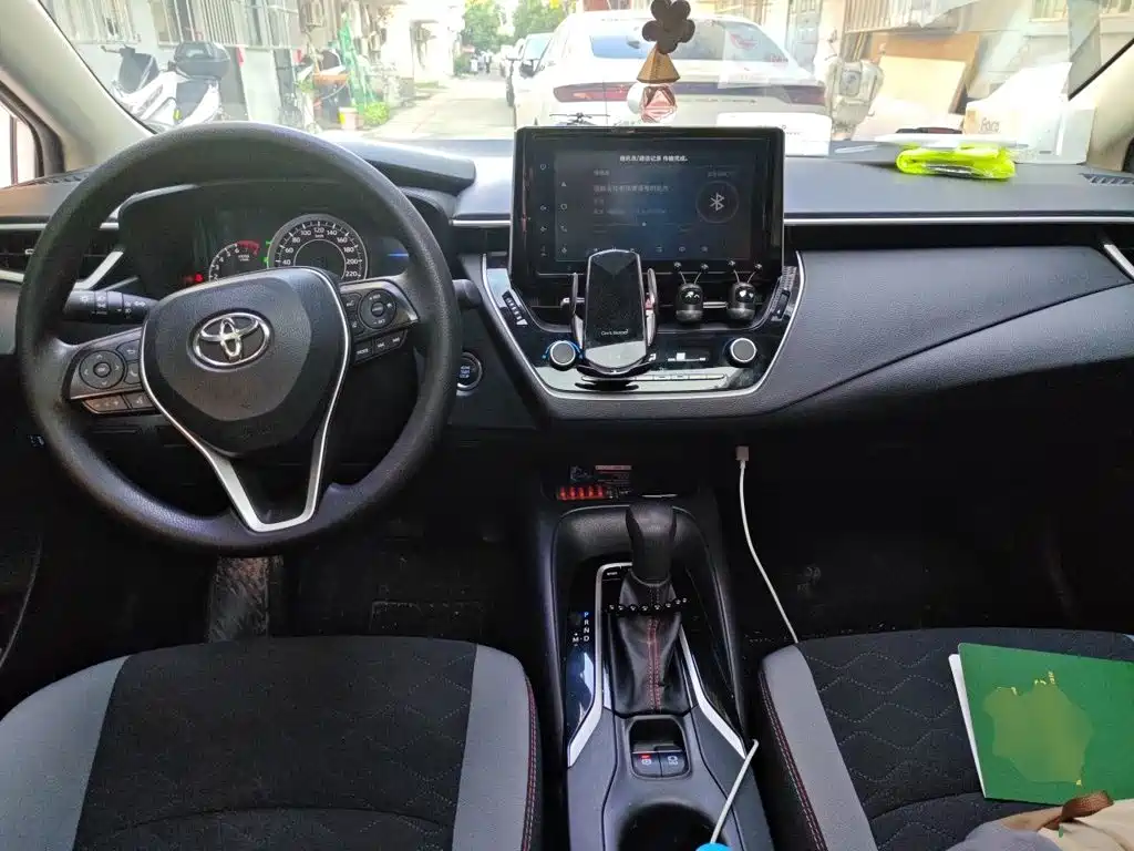 Toyota Corolla — миниатюра 5