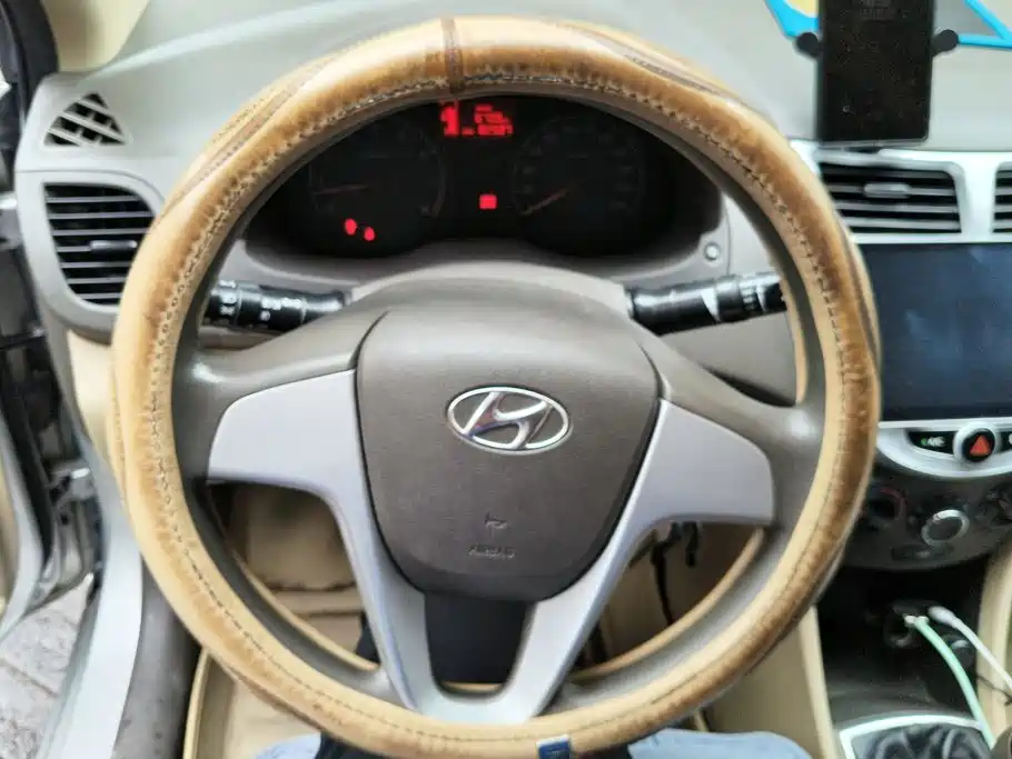 Hyundai Verna — миниатюра 15