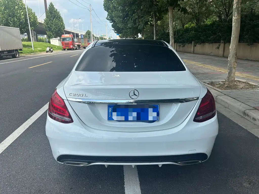 Mercedes-Benz C-Class — миниатюра 15