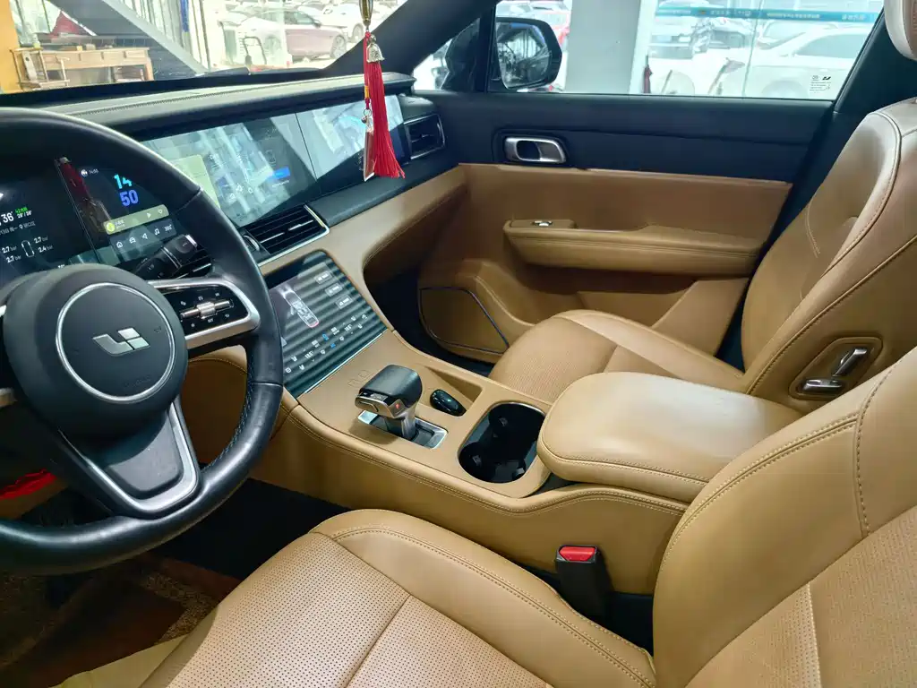 Li Auto ONE 2021 6 мест
