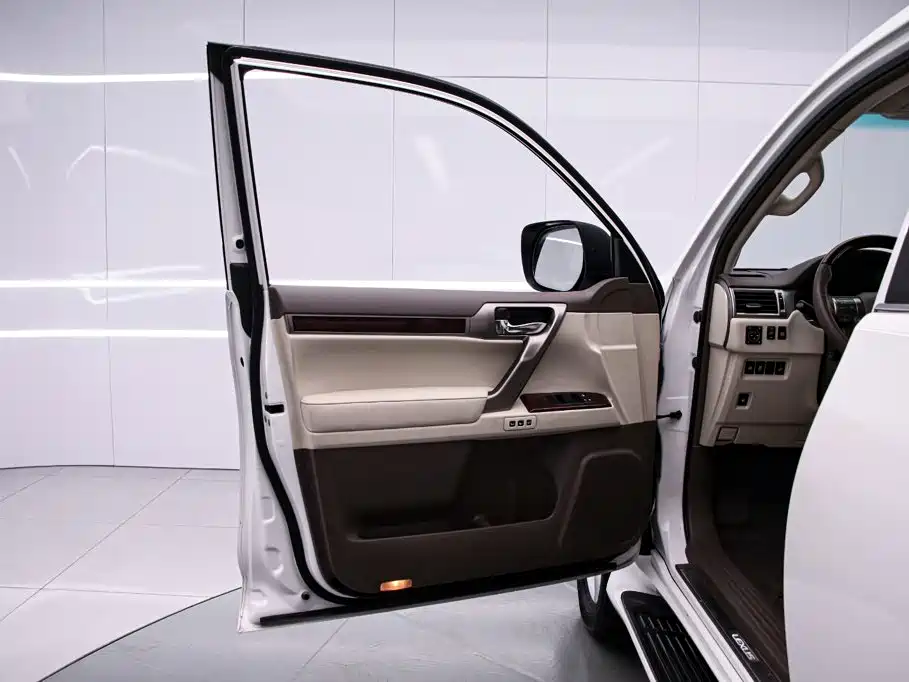 Lexus GX — миниатюра 14