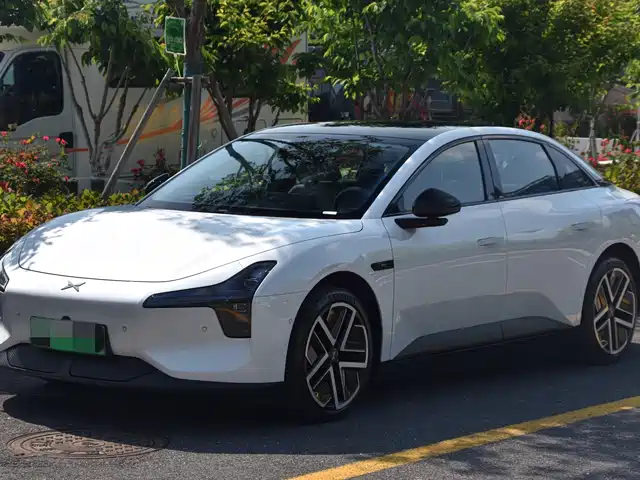 2025 Xpeng Mona M03