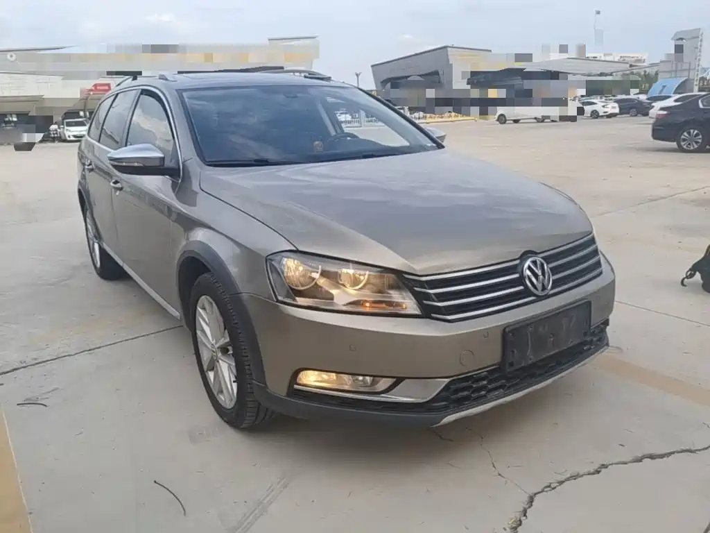 Volkswagen Magotan (Import) — миниатюра 4