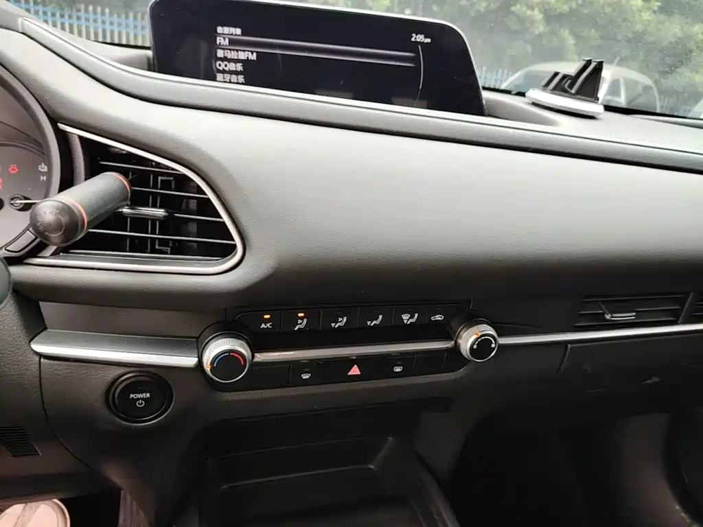 Mazda CX-30 EV — миниатюра 13