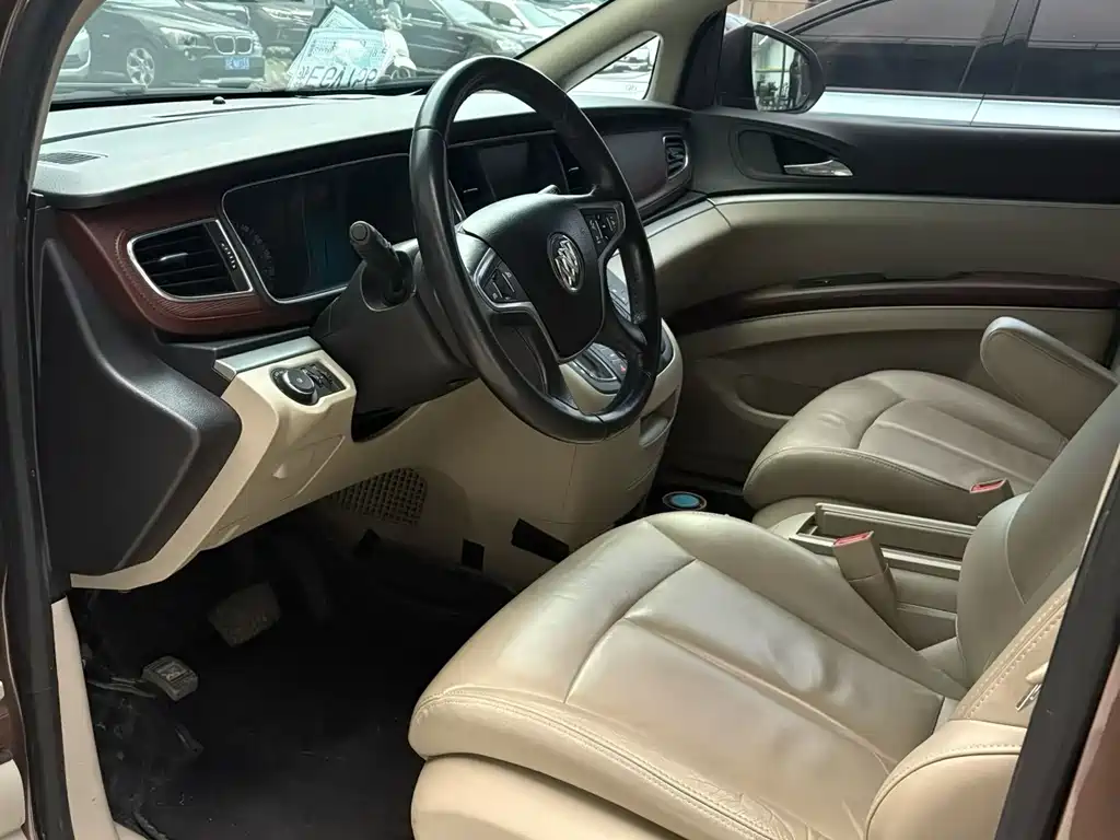 Buick GL8 2018 28T Luxury VI