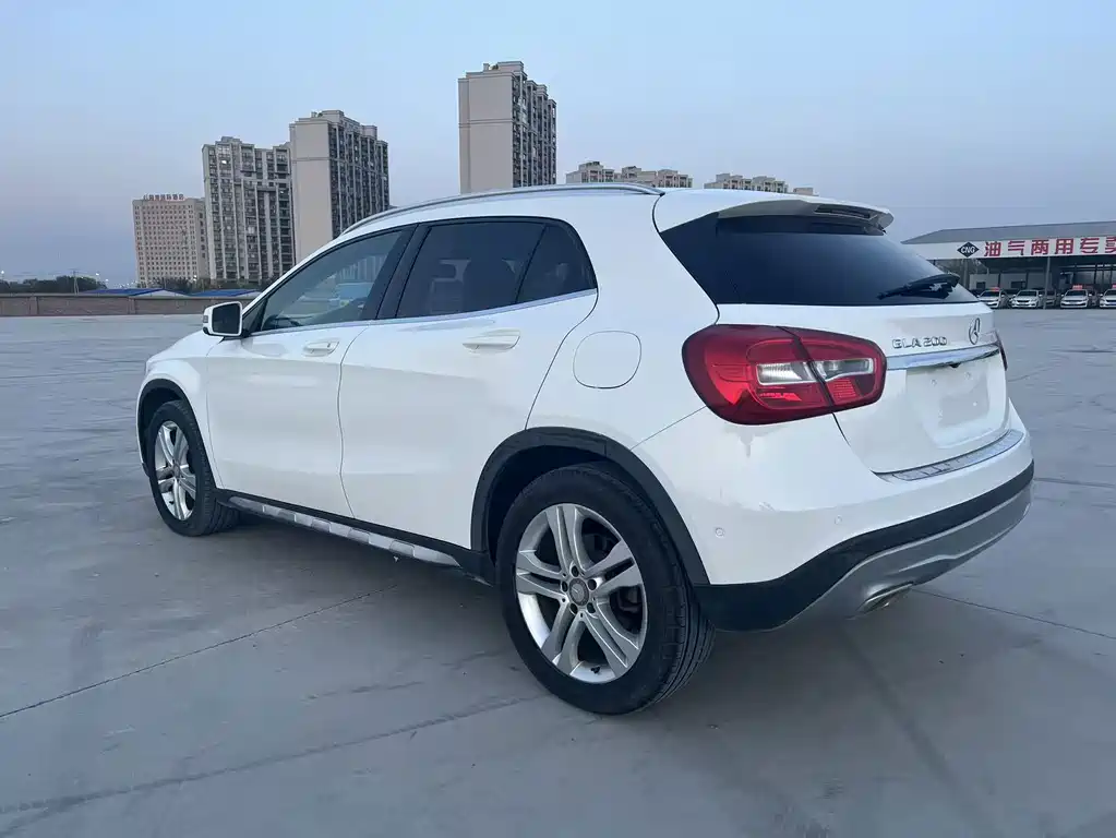Mercedes-Benz GLA — миниатюра 7
