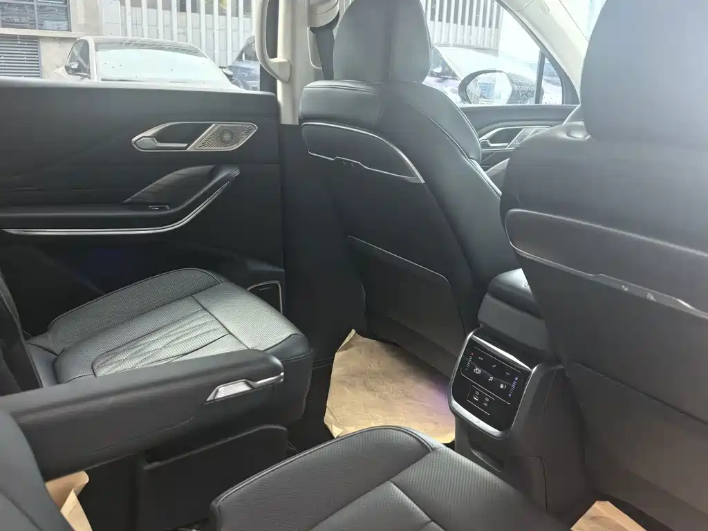 Hongqi Hongqi HS7 PHEV — миниатюра 6