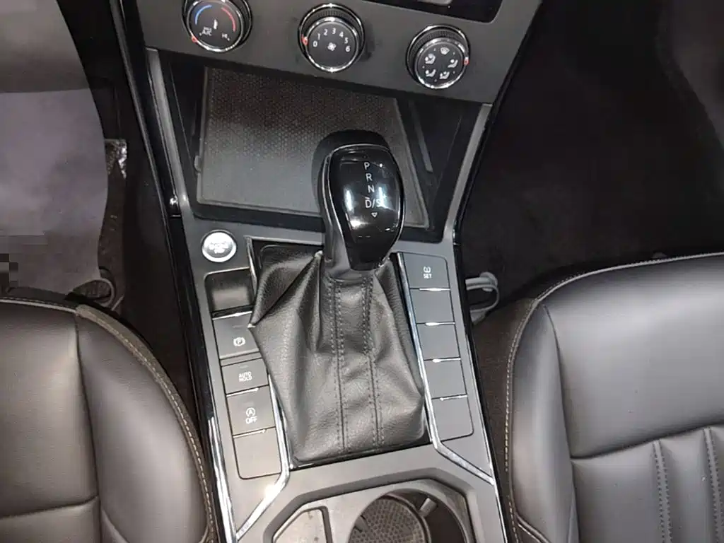 Volkswagen Passat — миниатюра 14