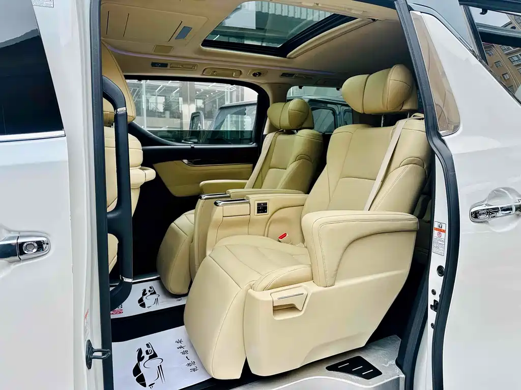 Toyota Alphard 2018 3.5L Luxury