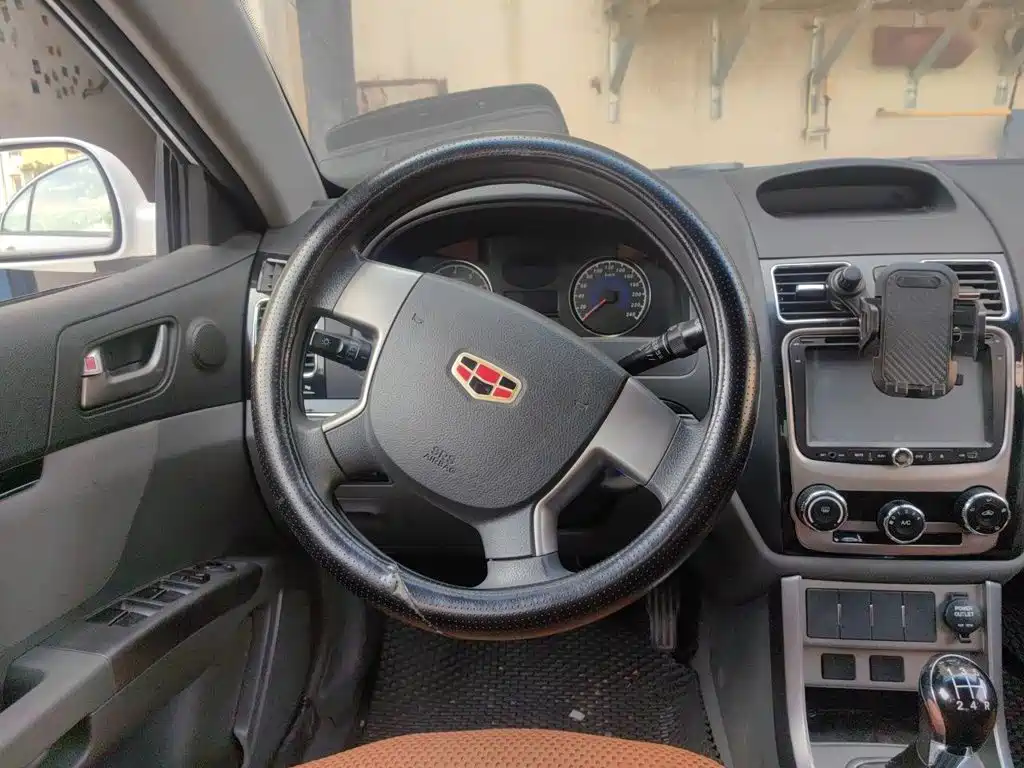 Geely Emgrand Classic — миниатюра 11