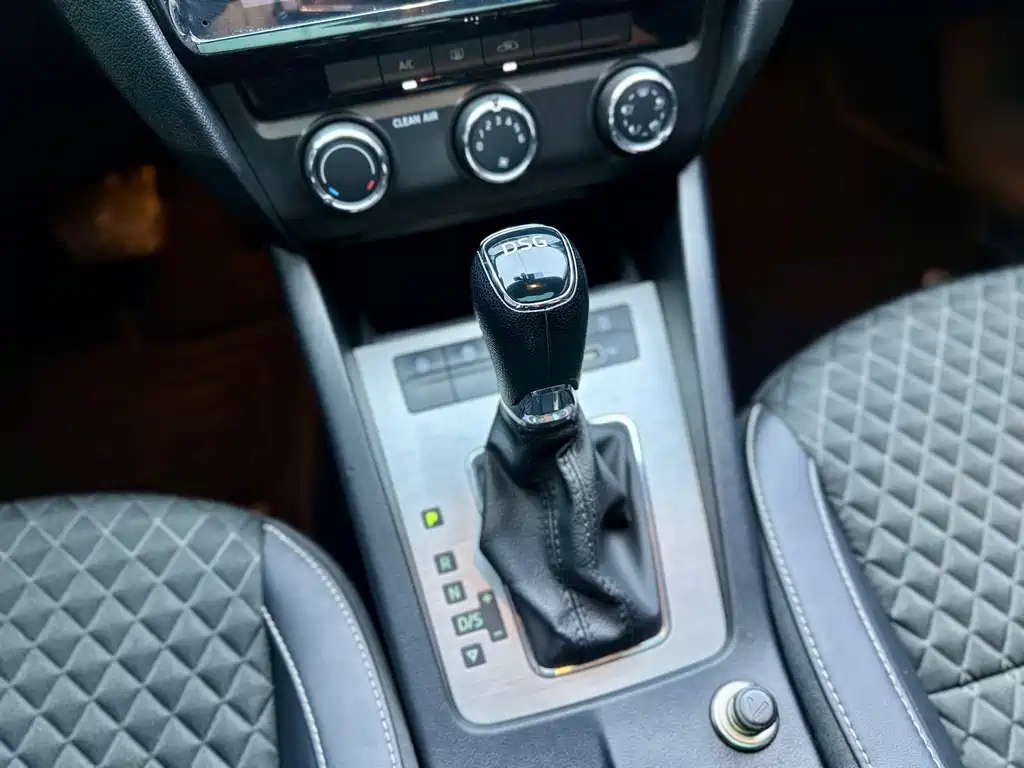 Skoda Octavia — миниатюра 9