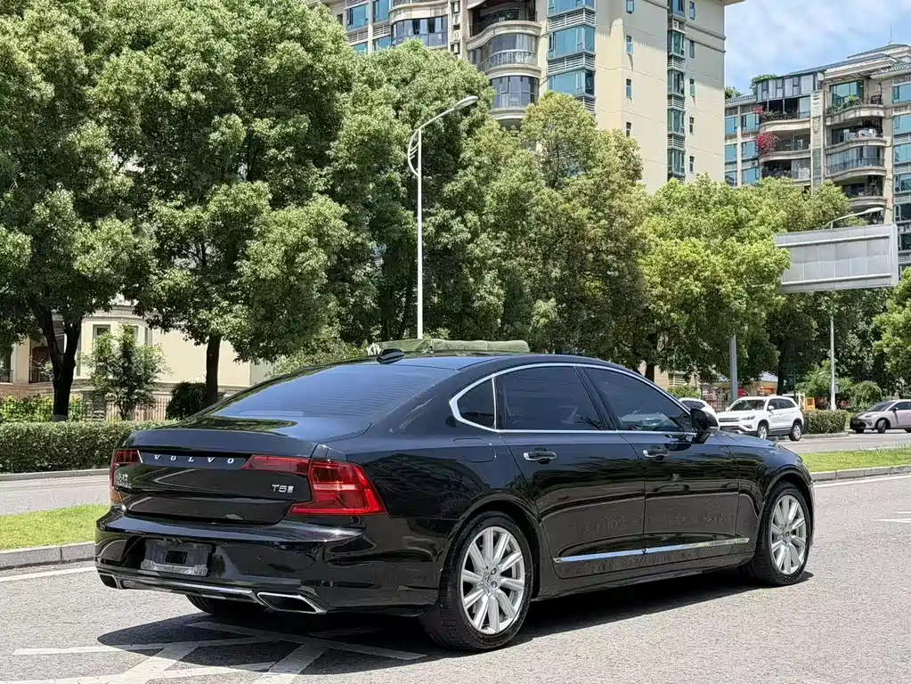 Volvo S90 2020 T5 Luxury