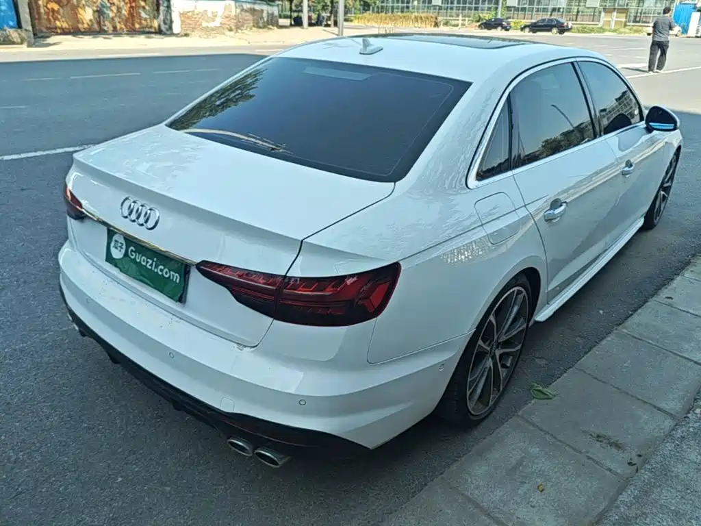 Audi A4L — миниатюра 7