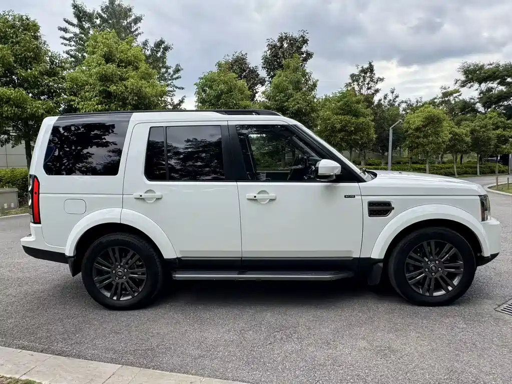 Land Rover Discovery 2016 3.0 SC HSE