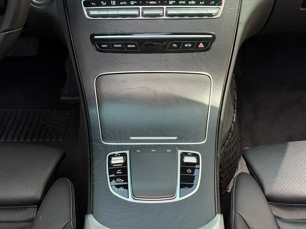 Mercedes-Benz C-Class — миниатюра 17