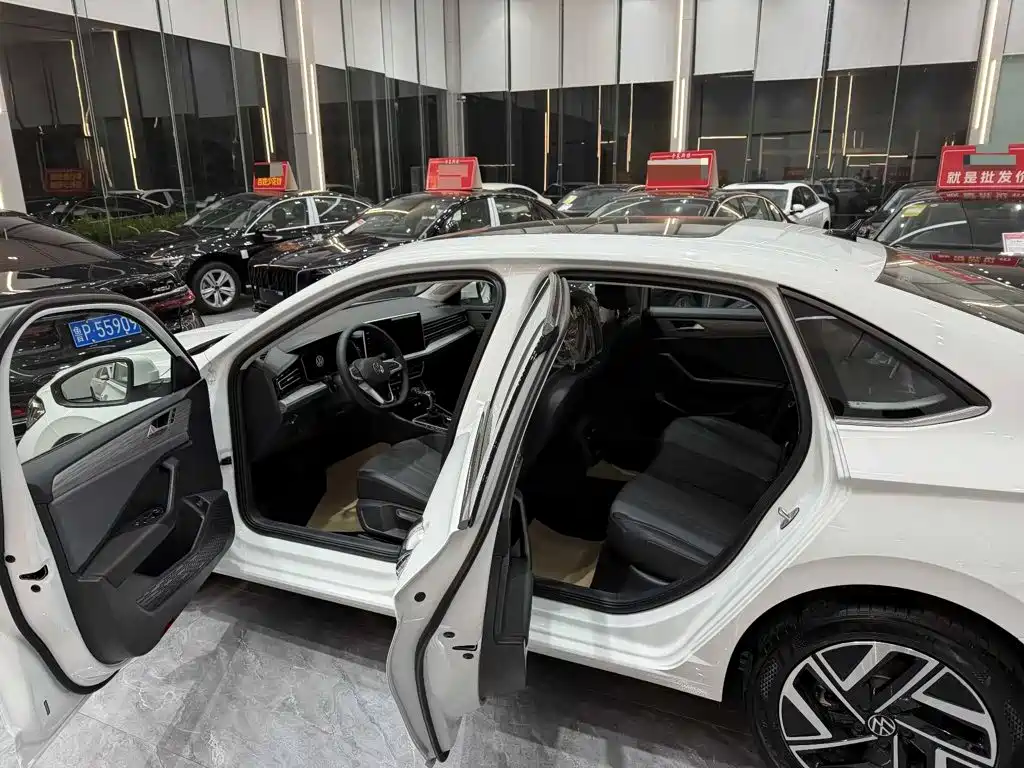 Volkswagen Sagitar — миниатюра 14