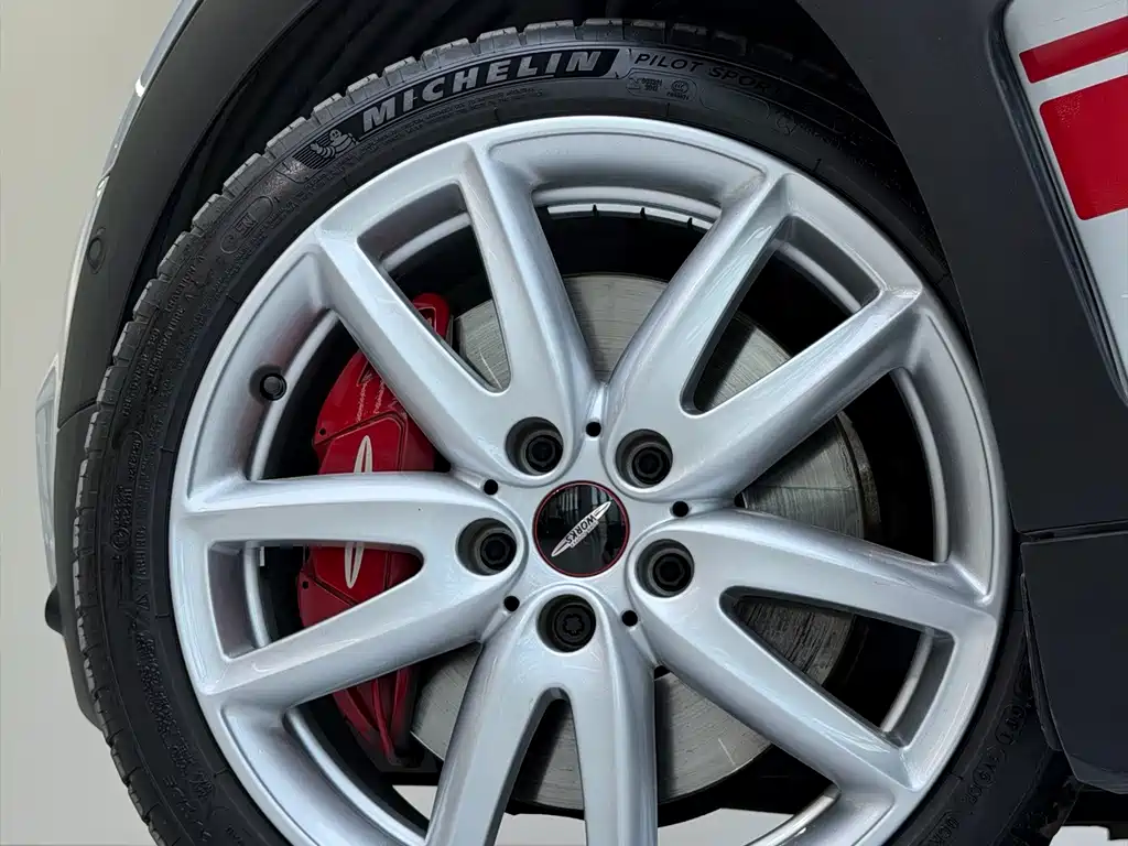 MINI Mini JCW Clubman — миниатюра 9
