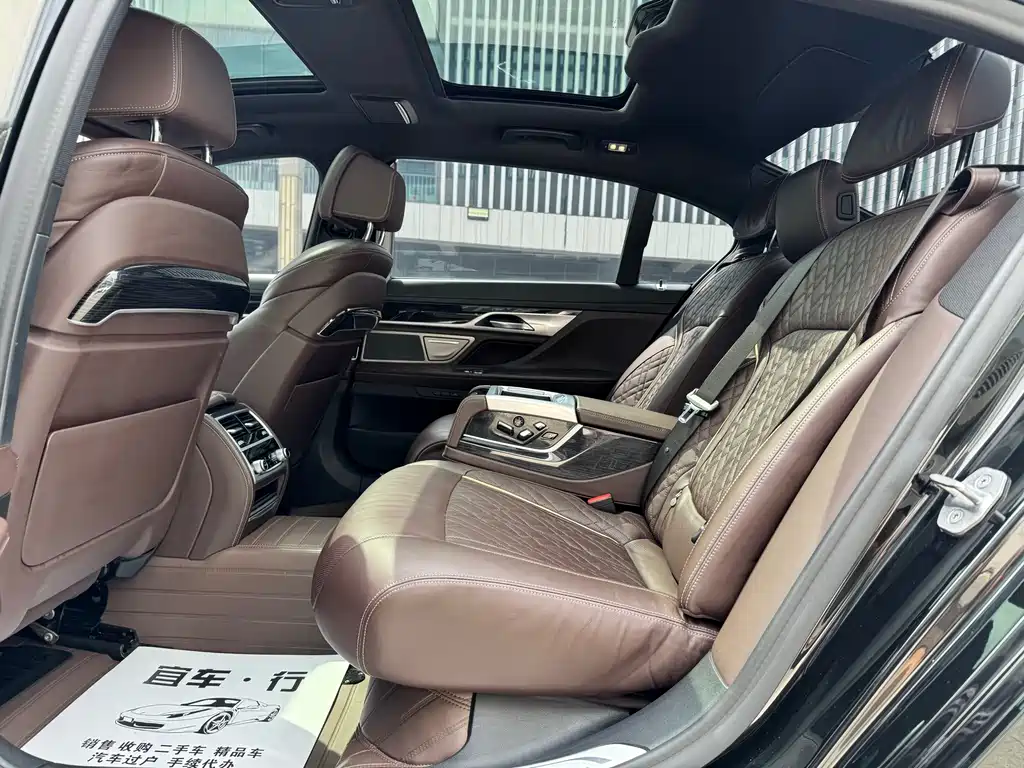 BMW 7 Series 7 2019 740Li Lead M Sport