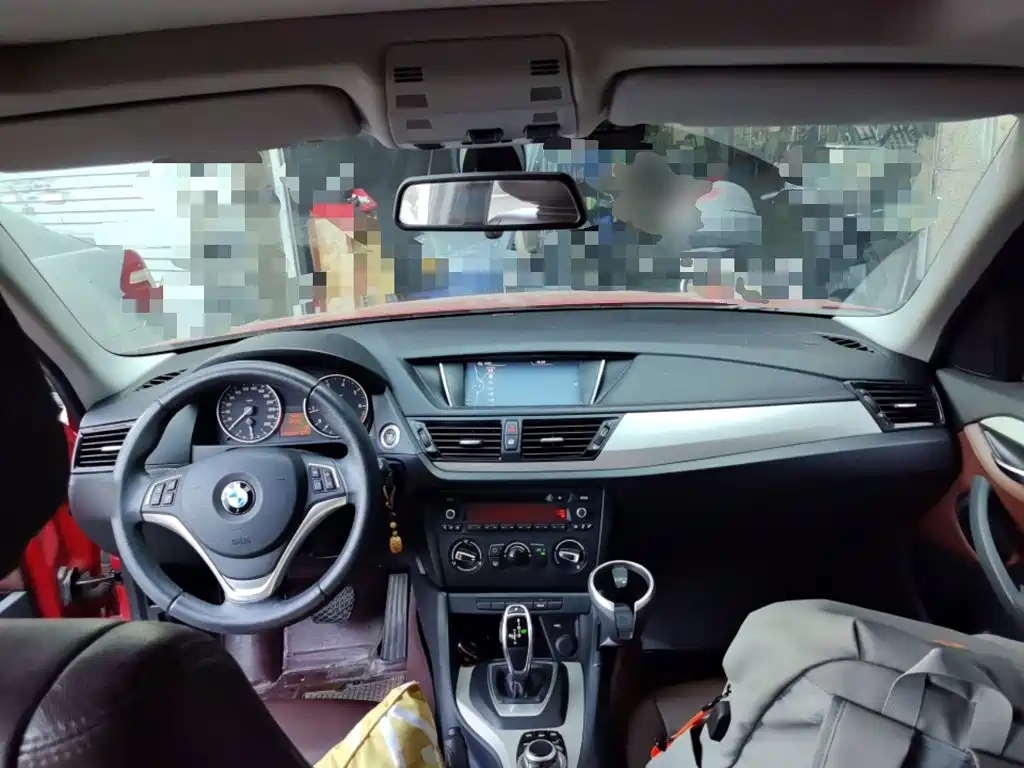 BMW X1 — миниатюра 10
