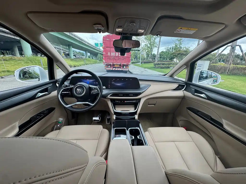 Buick GL8 Hybrid — миниатюра 18