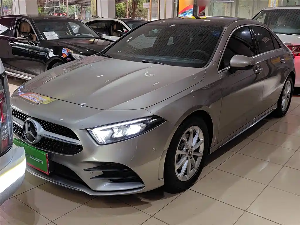 MERCEDES-BENZ A CLASS