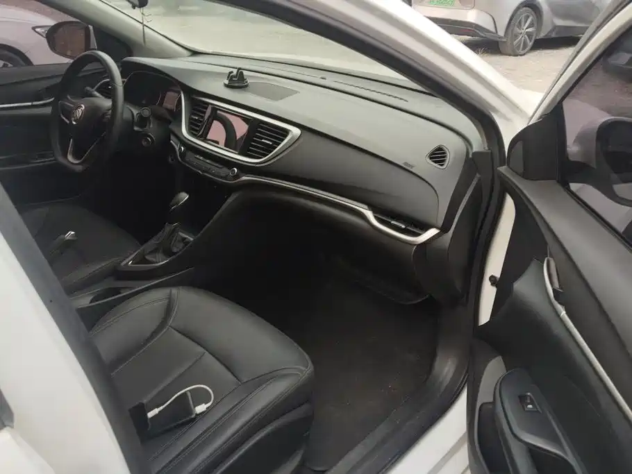 Buick Excelle — миниатюра 8