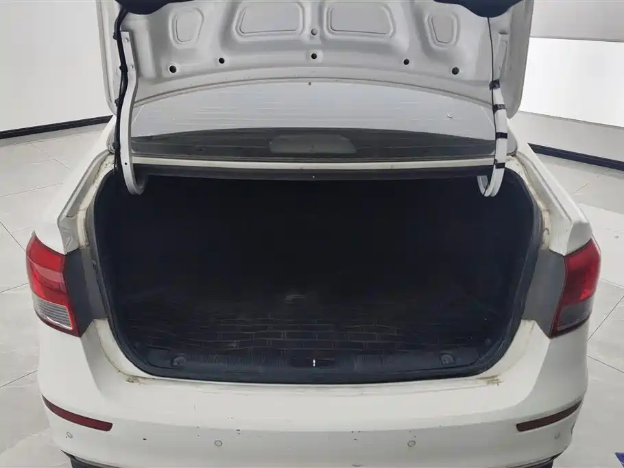 Kia K2 2015 1.4L MT GLS