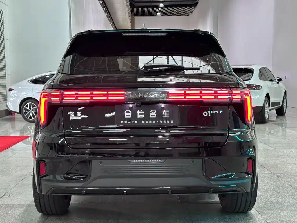 Lynk & Co 01 — миниатюра 5
