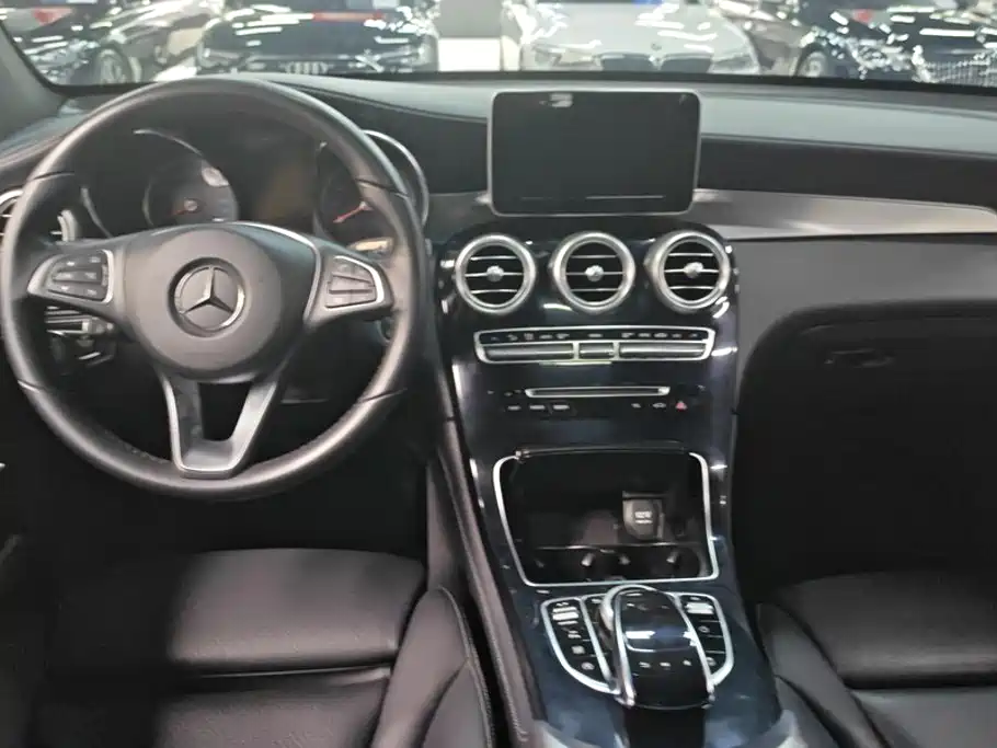 Mercedes-Benz GLC — миниатюра 12